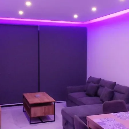 Cozy 1br Close To Harbour,sea,& Апартаменты Пафос