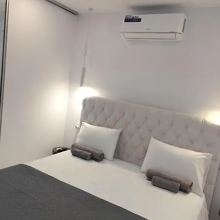 Apartment Cozy 1br Close To Harbour,sea,&