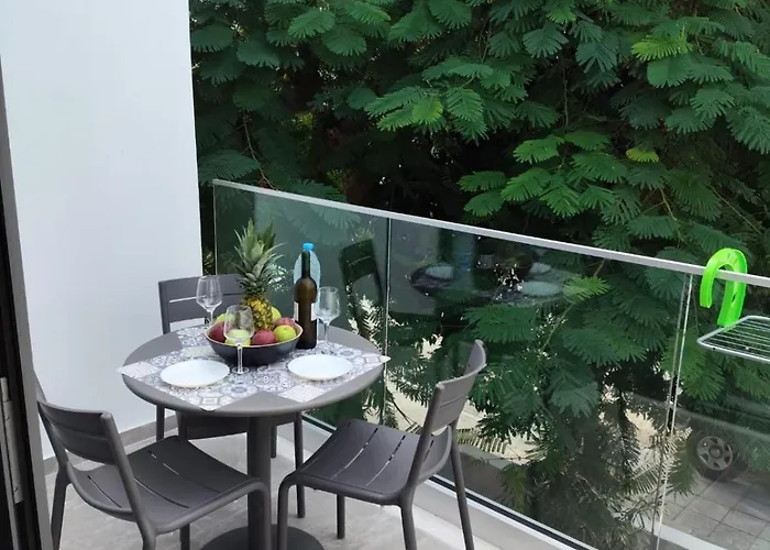 Cozy 1br Close To Harbour,sea,& * パ フォス