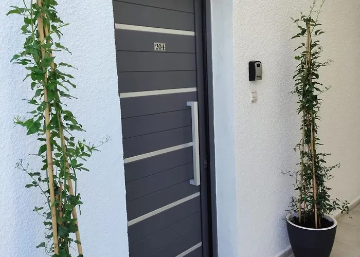 Cozy 1br Close To Harbour,sea,& アパート